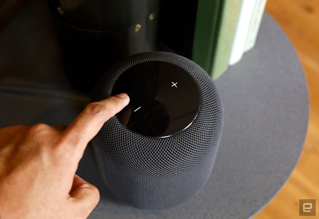 Apple's HomePod falls to $200 again at Best Buy