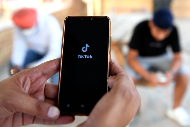 TikTok owner reportedly agrees to sell US stake to avoid ban (updated)