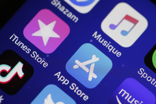 Russia's antitrust watchdog finds Apple abused App Store 'dominance'
